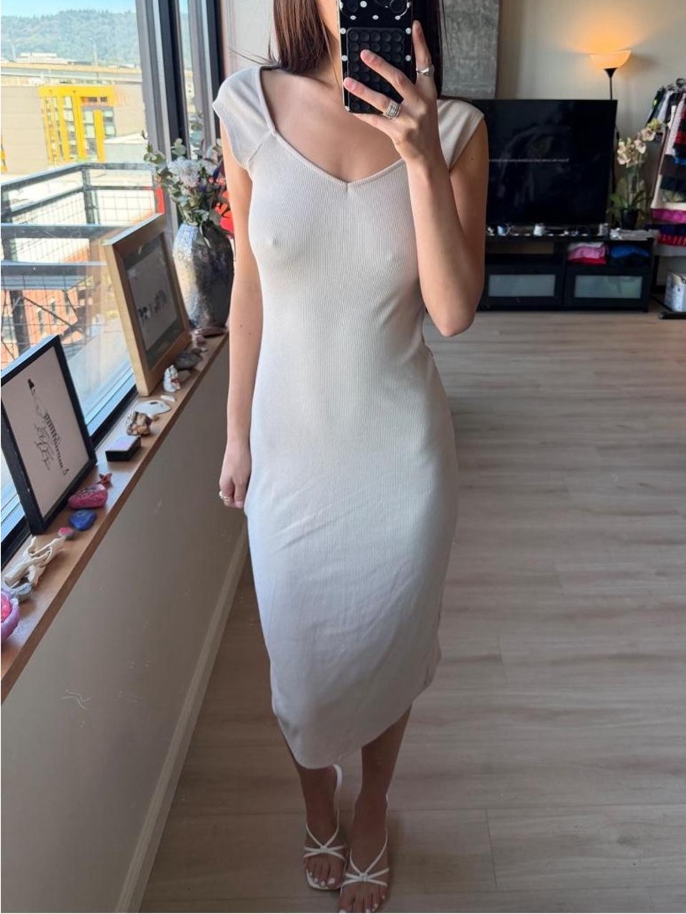 Sleek Cream Cap-Sleeve Maxi Dress